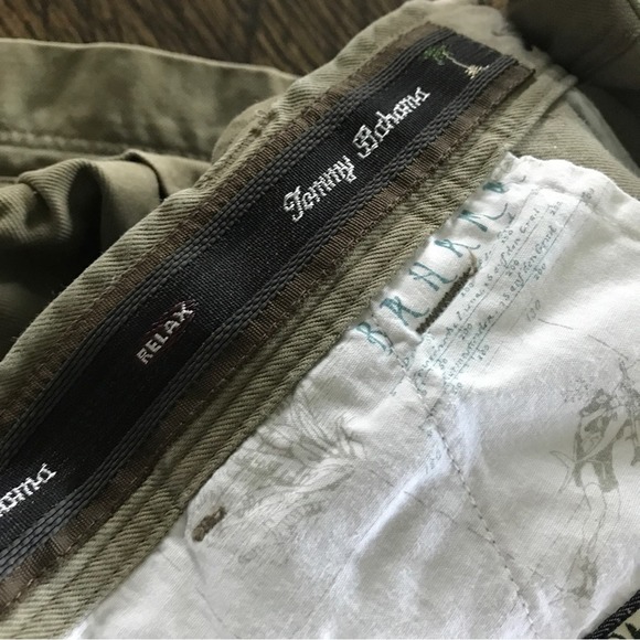 Tommy Bahama Relax Mens 34 Flat Front Tan Cargo Shorts - Picture 3 of 6